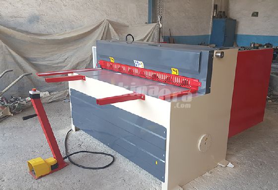 LRGM 1550 x 3mm Rediktörlü Giyotin Makas - Guillotine Machines