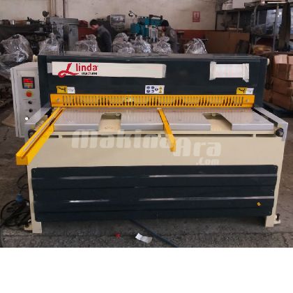 1550 x 5mm Rediktörlü Giyotin Makas - Guillotine Machines